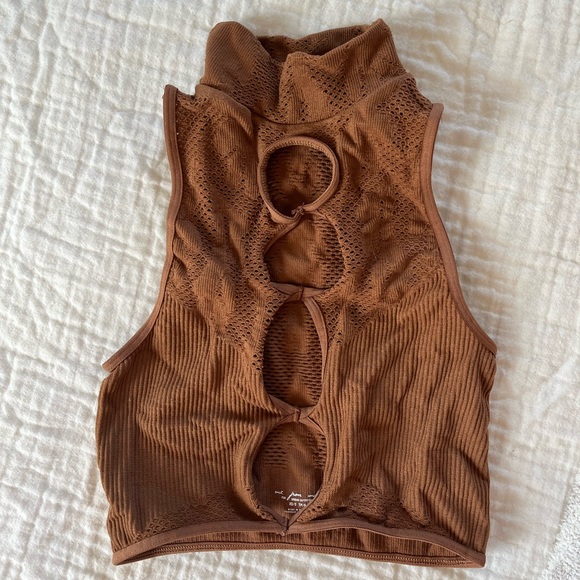 Urban Outfitters Seamless Cutout Bra Top in Brown - Picture 4 of 4
